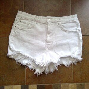 Zara Size 14 High Waist Short Fringe White Cut Off Denim Shorts